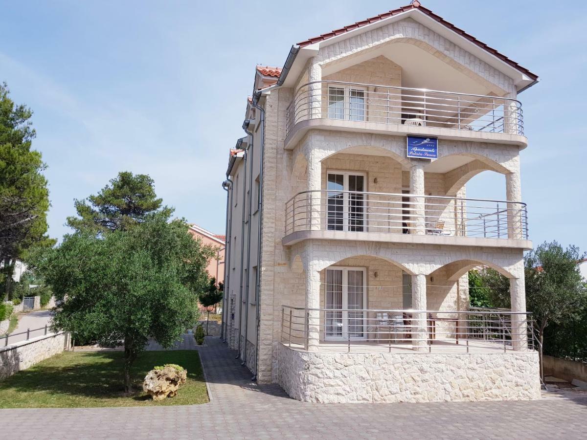 Apartments Palaca Sunca Srima Exteriör bild